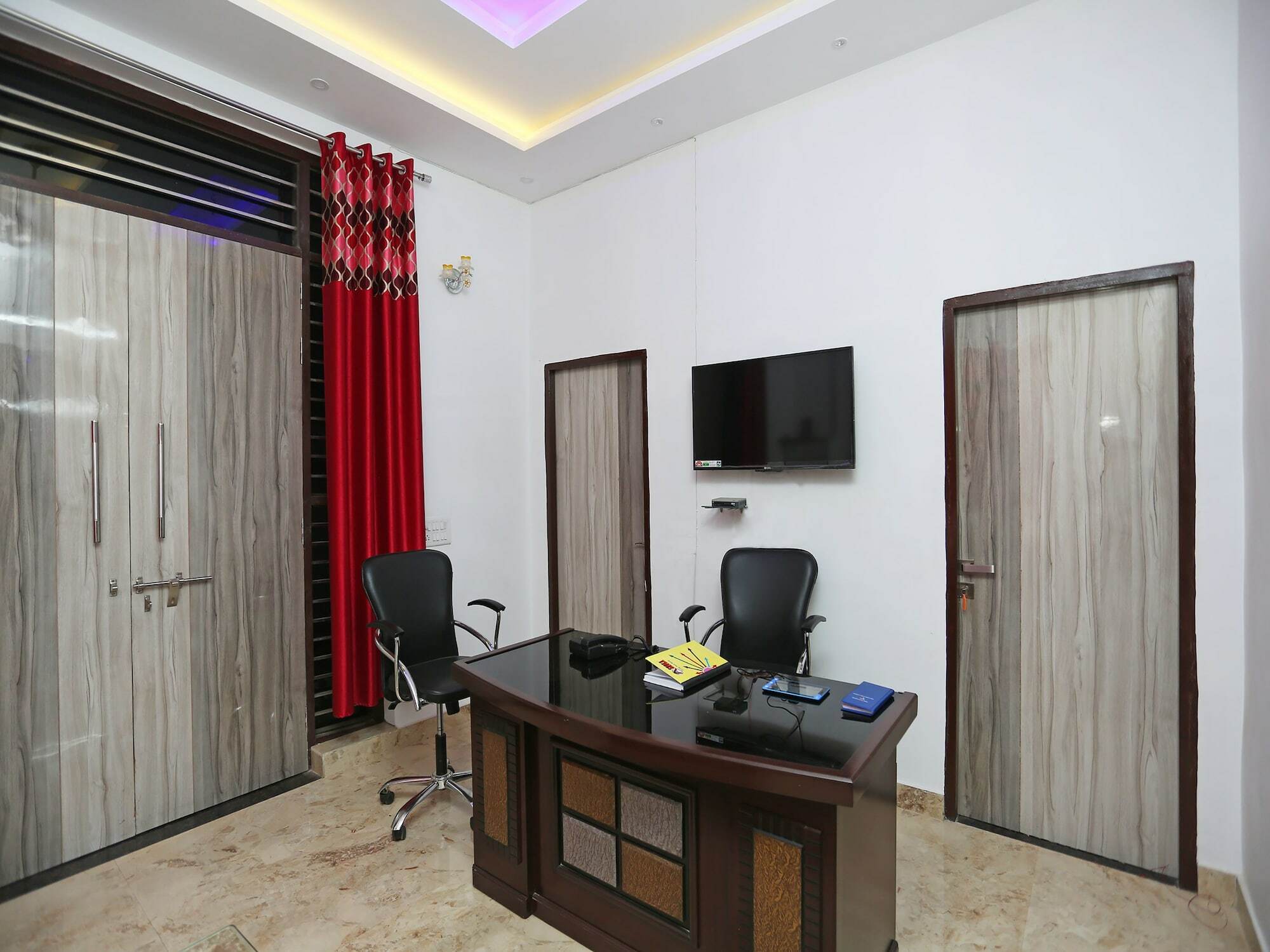 Hotel Rest Palace Agra  Exterior photo