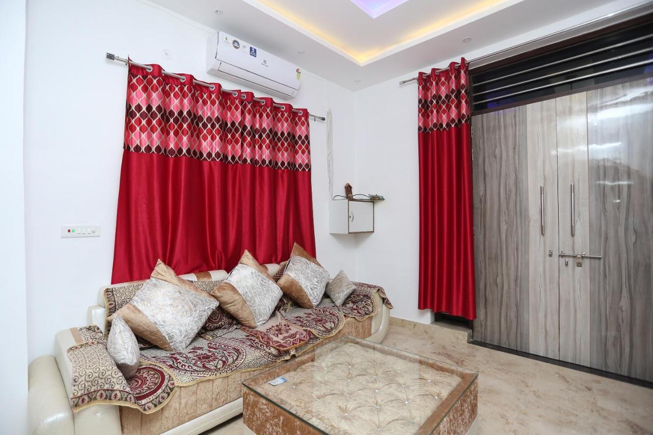 Hotel Rest Palace Agra  Exterior photo